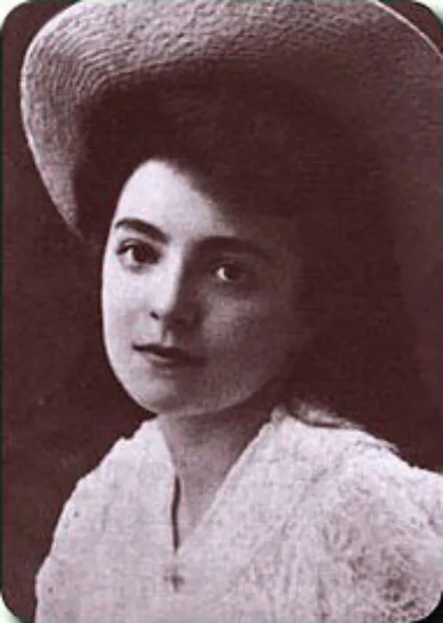 190px-Nelly_Sachs_1910.jpg